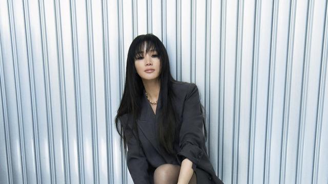 [포토] '아이돌인 줄' 김혜수, 장난 아닌 각선미