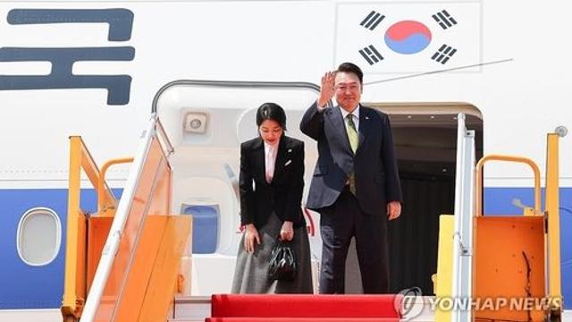 尹대통령, 동남아 3개국 순방 마치고 귀국길(종합)