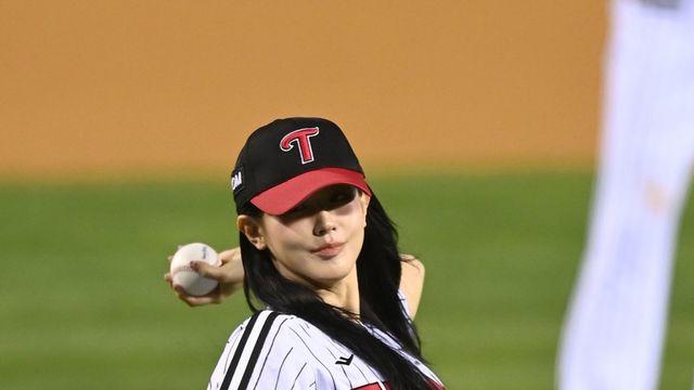 (여자)아이들 미연, 개미 허리 시구