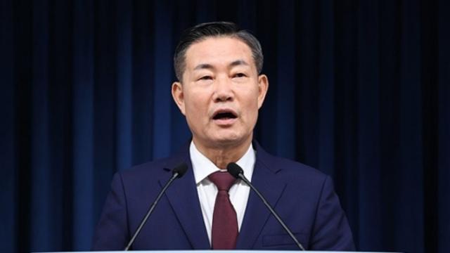 신원식 안보실장, 북 무인기 주장에 “일일이 대응 자체가 현명치 않아”
