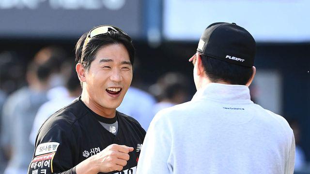 안녕, 고마웠어요 박경수…