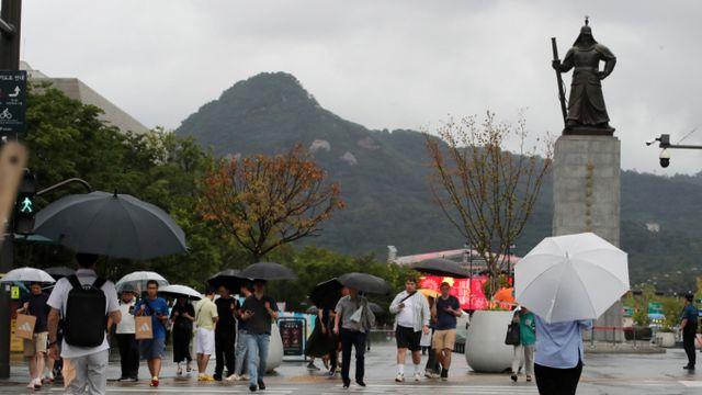 [내일날씨] 흐리고 곳곳 가을비… 오후부터 맑아져