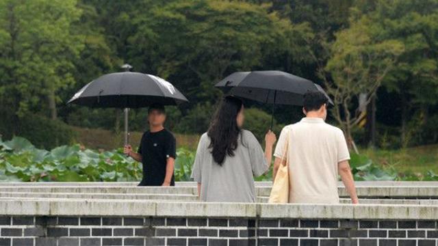 [오늘의 날씨] 전국 흐린 월요일···내일까지 ‘가을비’