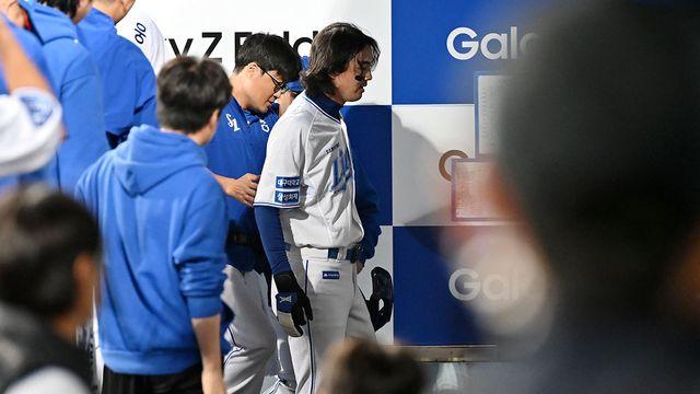 '절뚝이며 홈인' 구자욱, 무릎 많이 아픈 걸까…병원 이동→정밀 검진 예정 [PO2]