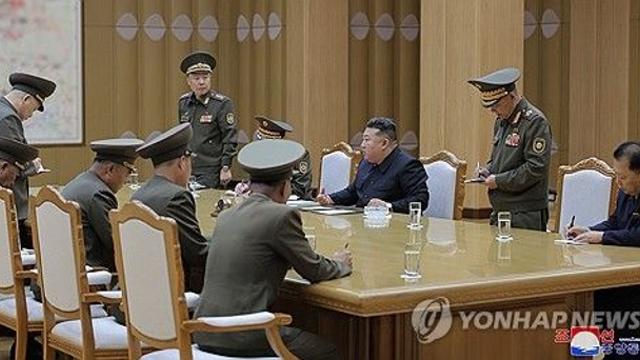 김정은, 무인기 침투에 군·정보 수뇌부 소집…