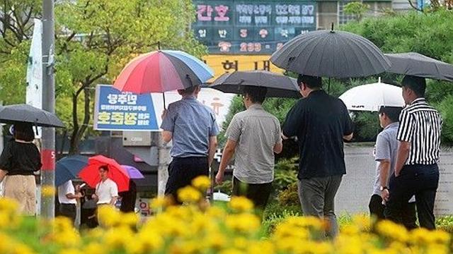 [날씨] 전국 비바람…곳곳 천둥·번개 동반 강한 비도