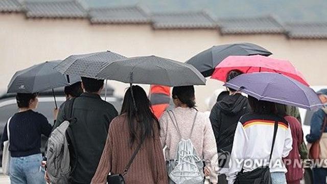 [내일날씨] 흐리고 남부 비…아침 쌀쌀·낮 17∼24도