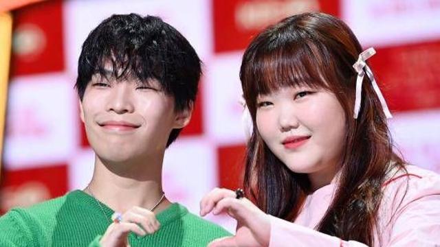 '노벨상' 한강 울린 악뮤, 결국 TOP 10 진입→재개봉까지 신드롬 [엑's 이슈]