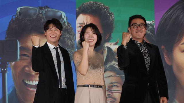 웃음10, 감동10… ‘흥행 불패’ 류승룡X진선규 金사냥 나선 ‘아마존 활명수’ [종합]