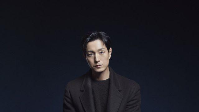 정성일 