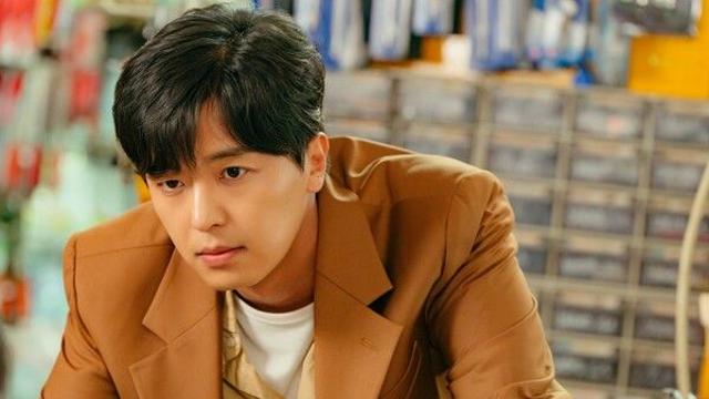 연우진, 무얼 찾고 있을까...차곡차곡 쌓인 미스터리 서사 밝혀진다('정숙한 세일즈')