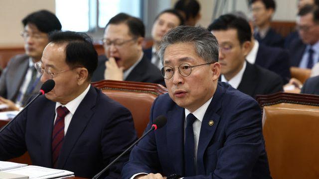 근로시간 측정 가능한데 포괄임금? 청년선호 업종 '공짜노동' 도마 위[2024국감]