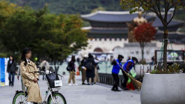 [내일 날씨] 서울 낮 최고 20도 '비교적 따뜻'… 남부·제주는 비 소식