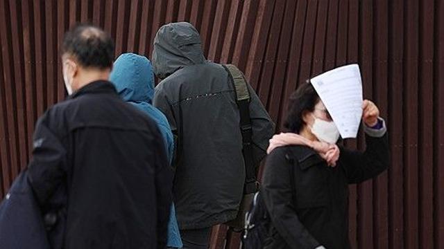[날씨] 전국 흐리고 남부·제주 비…낮 최고 15∼20도