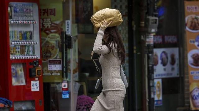 [오늘 날씨] 전국 대부분 흐리고 쌀쌀… 남부·제주도 중심 비