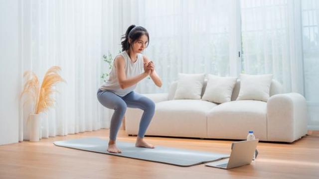 “스쿼트, 근력뿐만 아니라 유산소 운동으로도 탁월해”