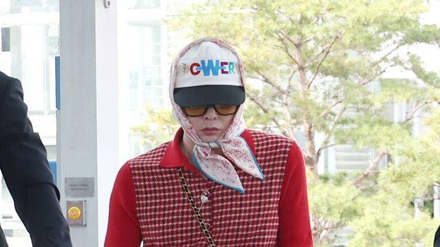 지드래곤, 신곡 ‘파워’ 모자 쓰고 ‘파워’ 워킹... 홍보 제대로