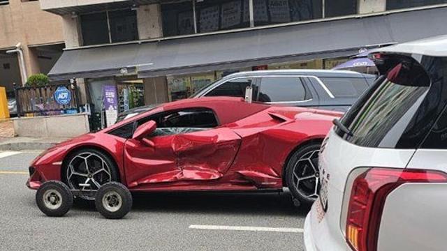 아반떼에 치인 한정판 4억 람보르기니 차주 입 열어