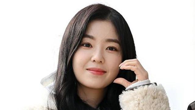 아이린, '솔로 데뷔' 카운트다운…첫 앨범 스케줄 포스터 공개