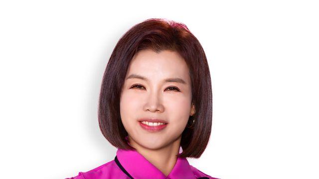 [석광인 성인가요] 이수나, 신곡 ‘누구를 탓해’ 발표하고 행복한 표정