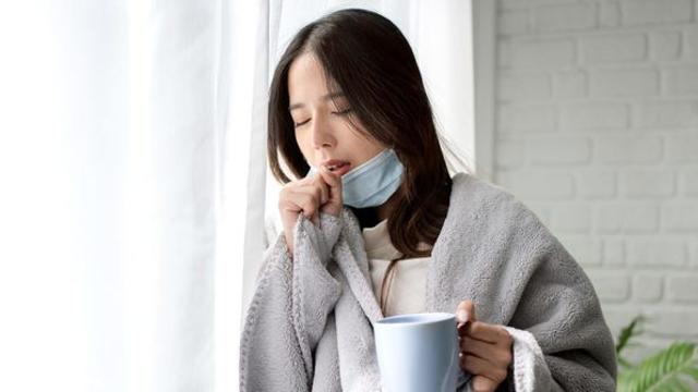 추운 날씨 탓에 가래가 낀다면…'이렇게' 해결해 보자