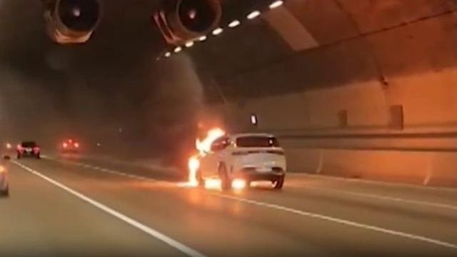 술술 풀리던 그랑 콜레오스에게 대형 악재 덮쳤다... 배터리 이상신호 이후 화재 발생