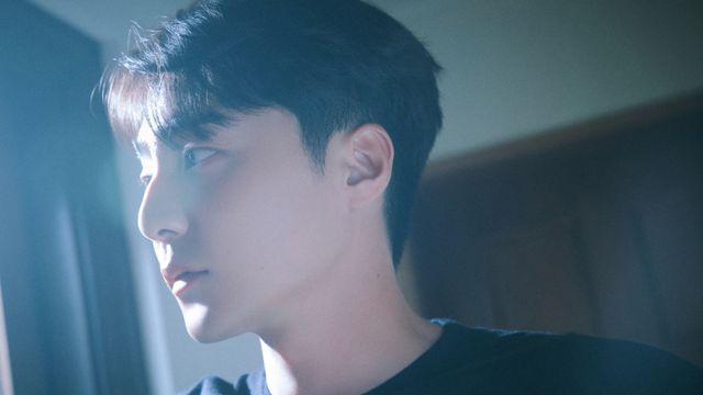 로이킴, 신곡 ‘내게 사랑이 뭐냐고 물어본다면’ 멜론 1위... 6년만 쾌거