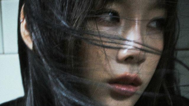 태연 신곡 '블러' 독보적 알앤비 감성…짙은 런던의 가을