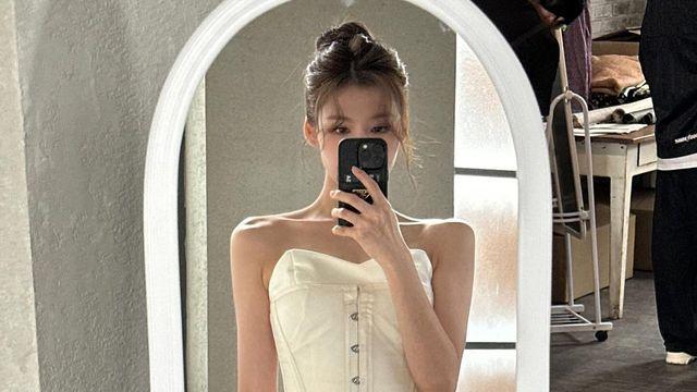 트와이스 사나, 우아한 코르셋 스타일링…잘록한 허리 강조한 '명품 비율'