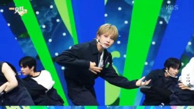 '뮤직뱅크' 파우, 신곡 'Boyfriend' 무대 음악방송서 첫 선..