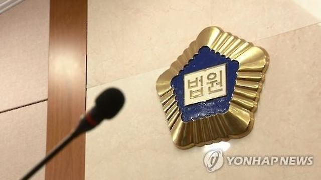 도박 빠진 아들에 상습 폭행당한 어머니, 항소심서 선처 호소