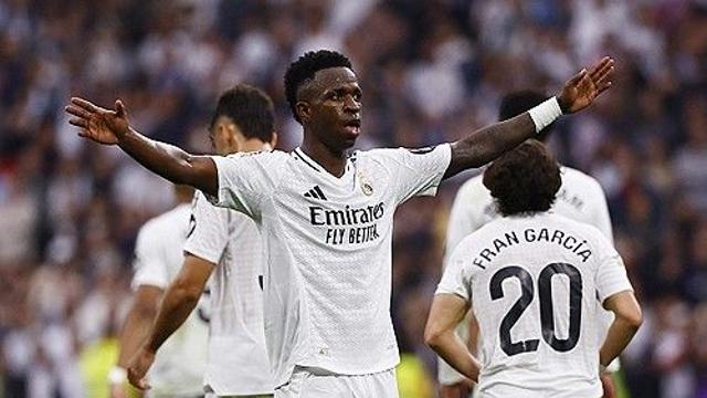 음바페 '또또또또' 침묵, 비니시우스는 해트트릭...레알, 오사수나 4-0 대파 [라리가 리뷰]