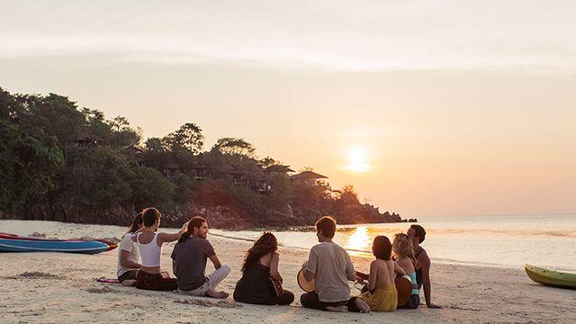 Z세대는 ‘기술’ 활용한 여행 선호… 부킹닷컴, Z세대 여행객 분석 결과 공개