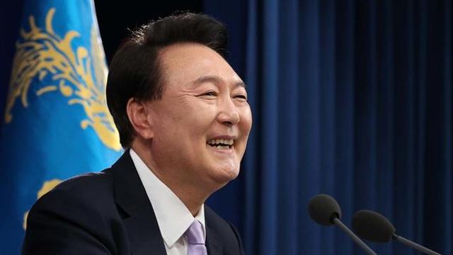 운동신경 남다른 윤 대통령이 갑자기 그 스포츠를 다시 시작했다는 소식이 전해졌다