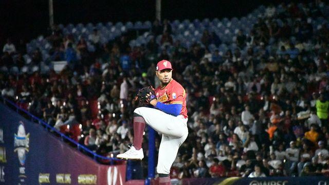 'KBO리그 15패-ERA 6.17' 그때 그 투수 맞아?…'핀토 5이닝 완벽투' 베네수엘라, 멕시코 8-4 제압 [프리미어12]