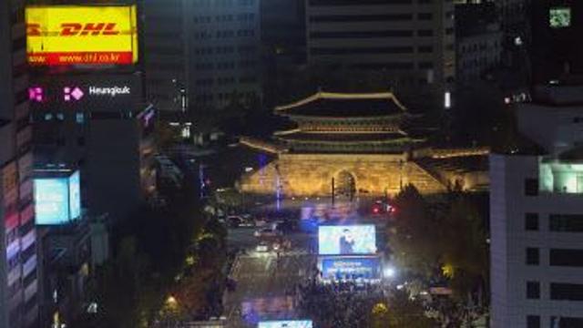 가을 도심 점령한 집회..시민들, 고성·교통체증 등 피해 호소