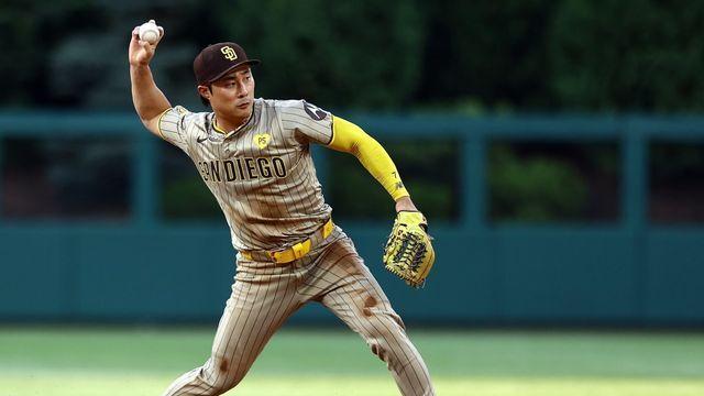 김하성, 오프시즌 FA ‘톱25’ 꼽혀…“어깨 부상 문제만 해결되면…”