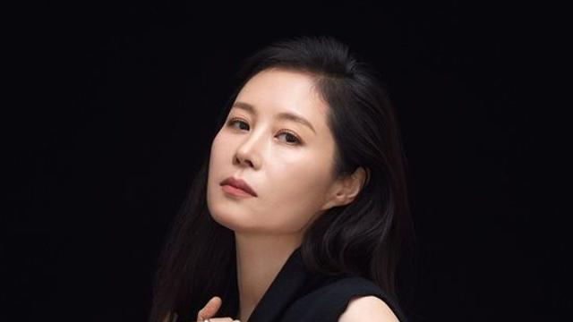 문소리, 화제의 '떡목 열창'…