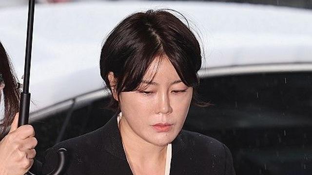 문다혜, 출장·방문·유선 조사도 거부…檢 