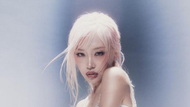 ‘글로벌 팝스타들의 만남’ 혜윤X아르마니 화이트, 컬래버 싱글 ‘Pivot’ MV 티저 공개