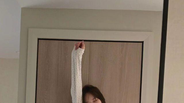 르세라핌 김채원, 러블리 파자마룩…잘록 허리 눈길