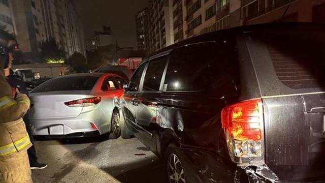 부천 아파트서 70대 노인 음주운전…다른 차량 6대 충돌