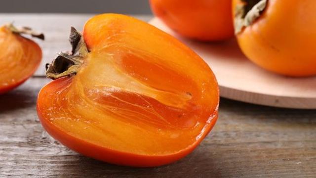 “맛으로만 먹었는데…” 대부분이 몰랐던 '홍시' 효능 7가지