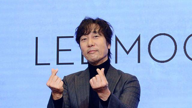 이문세의 40년 노래 인생 “잘 놀다 가는 거지” [종합]