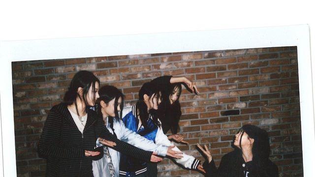 뉴진스, 담백한 스타일로 수능 응원