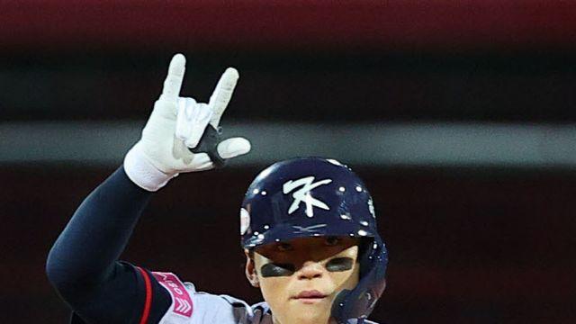 KBO리그 평정한 김도영, 빅리그 스카우트 앞에서 '국제용 거포' 눈도장