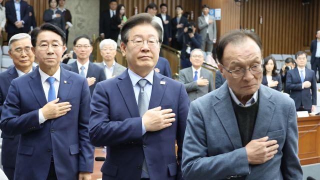 이재명, 부인 선고 앞두고 