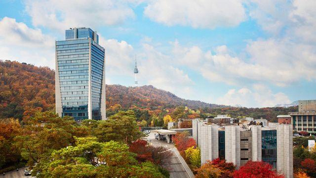 뒤늦은 단풍 절정기는 이번주! 단풍 명소에 위치한 호텔로 가볼까