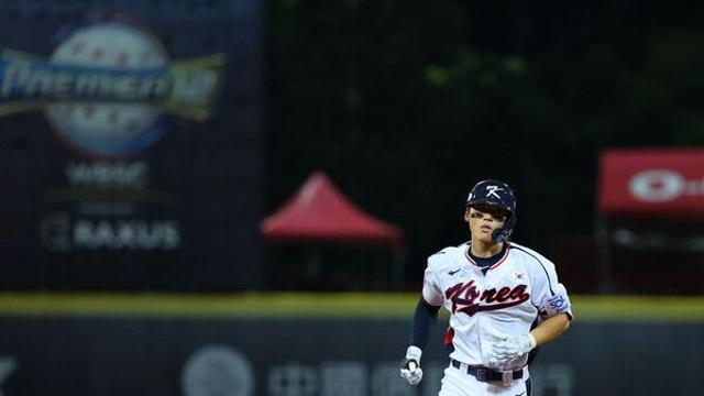 [프리미어12] 김도영, 쿠바전서 만루포 이어 솔로포까지 폭발