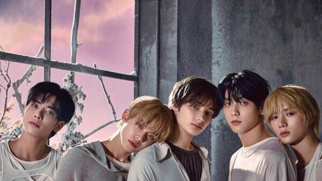 투모로우바이투게더, 韓日 차트 싹쓸이 석권